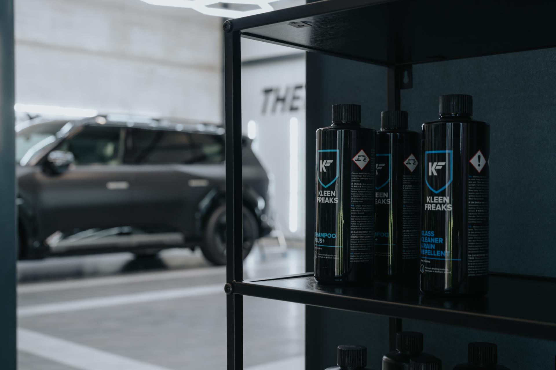 detailing producten Kleen Freaks in werkplaats