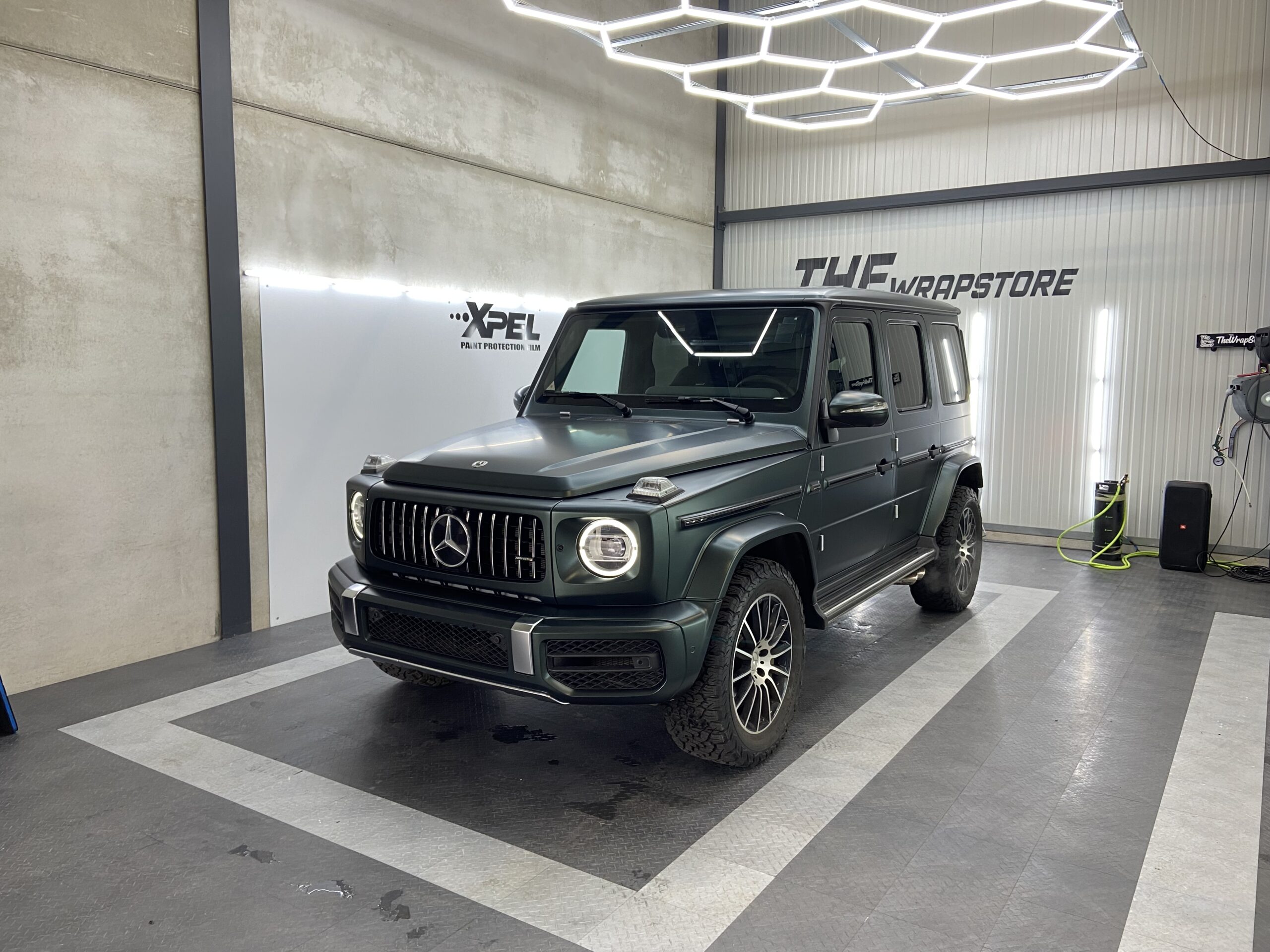 Mercedes g classe Matte smaragd pwf carwrap